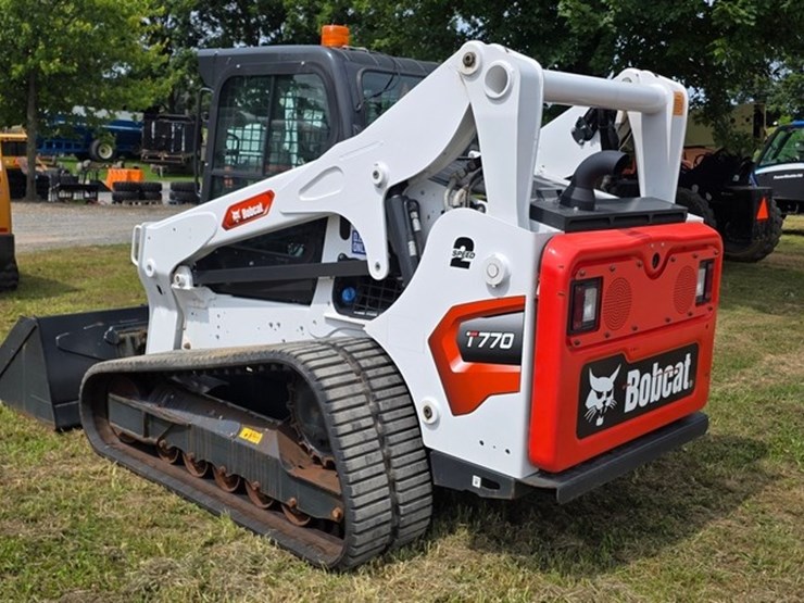 2023-bobcat-t770-image-4