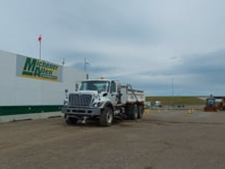2016-international-workstar-7400-image-20