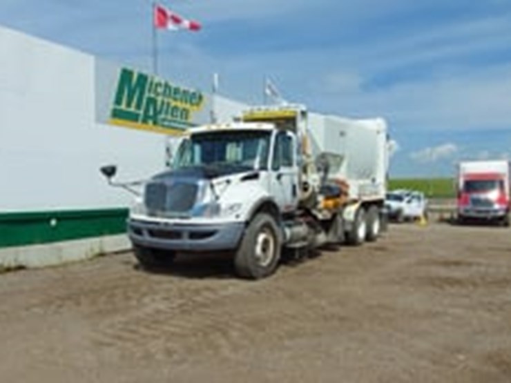 2016-international-workstar-7400-image-21