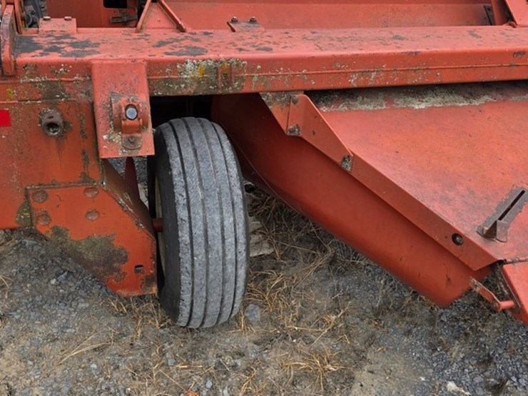 hesston-1120-image-9