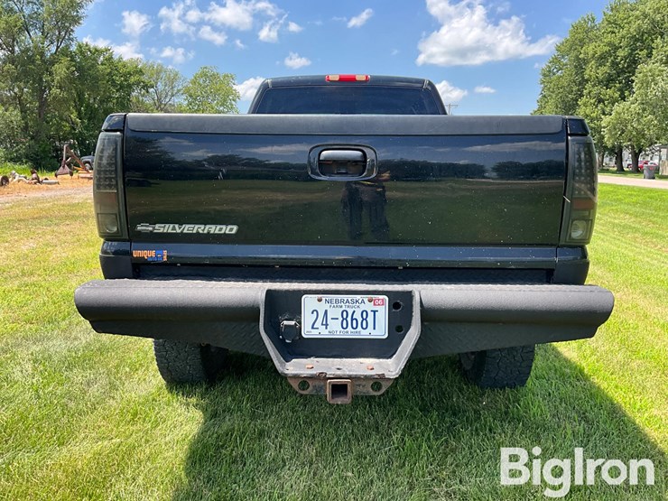 2006-chevrolet-silverado-2500-image-6