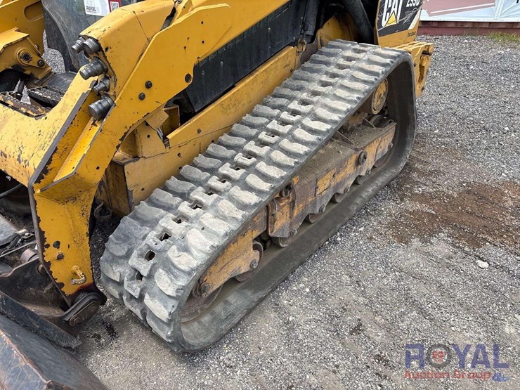 2015-caterpillar-299d2-xhp-image-10