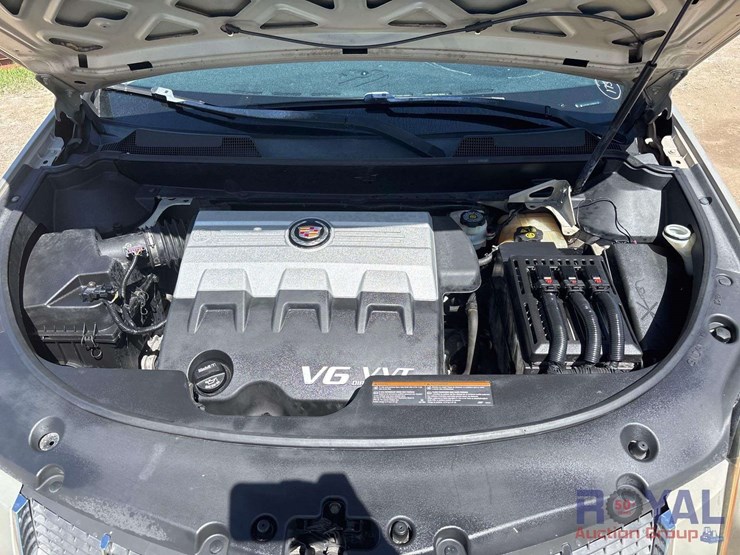 2010-cadillac-srx-image-5