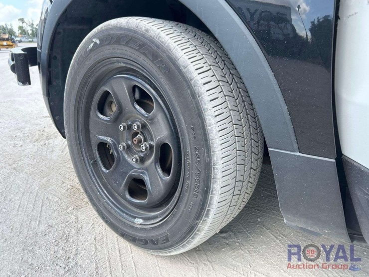 2017-ford-explorer-image-23
