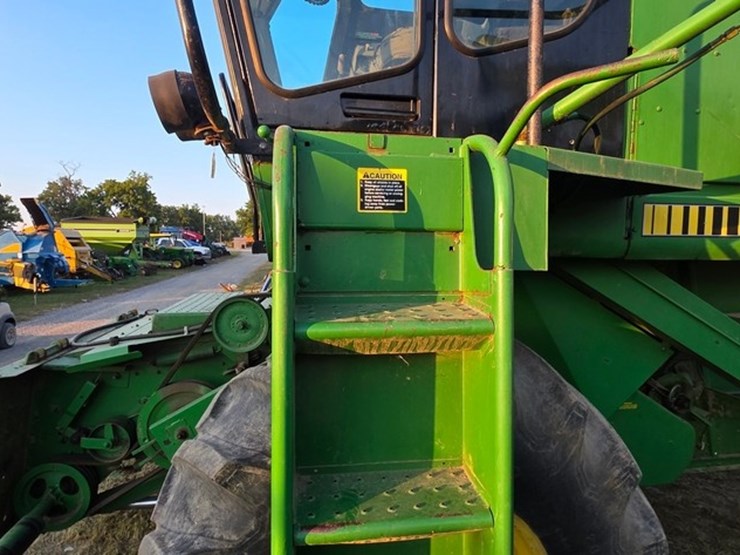 john-deere-4420-image-8
