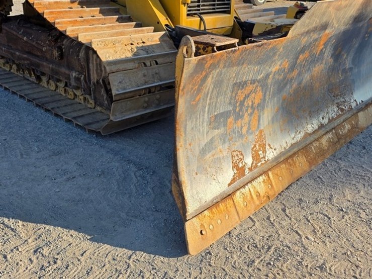 2019-caterpillar-d6n-lgp-image-48