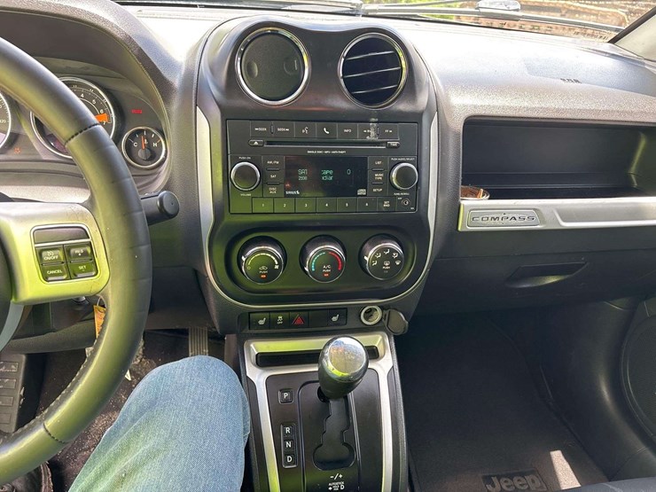 2015-jeep-compass-image-8