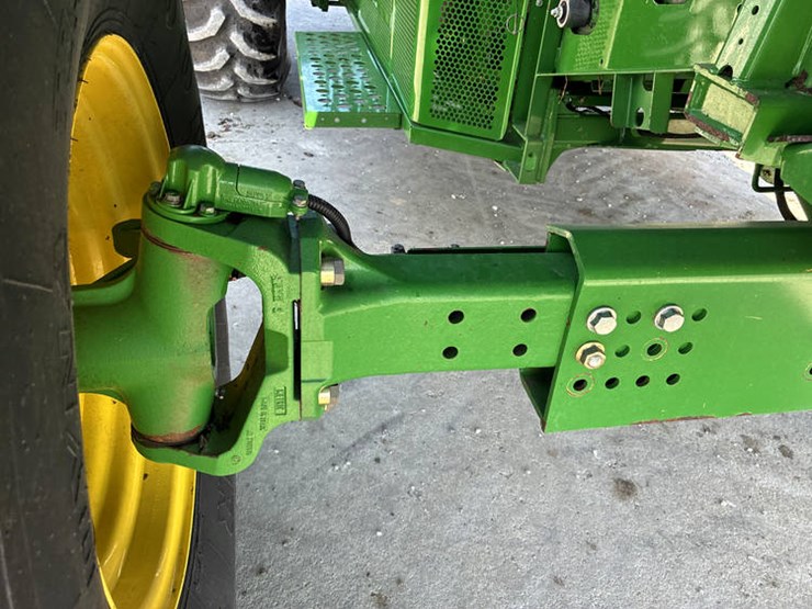 2013-john-deere-s670-image-42