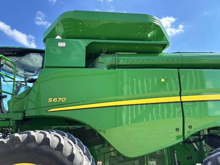 2013-john-deere-s670-image-28