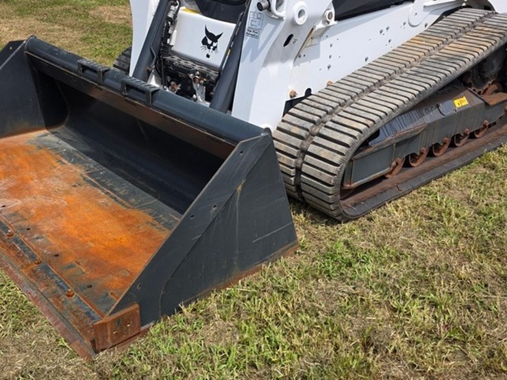 2023-bobcat-t770-image-34