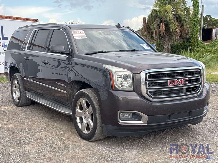 2015-gmc-yukon-xl-image-2