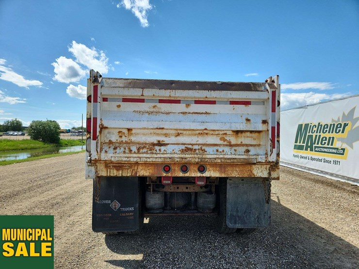 2009-international-workstar-7400-image-17