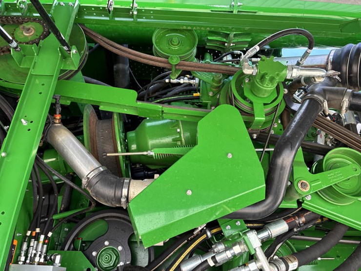 2023-john-deere-s780-image-60