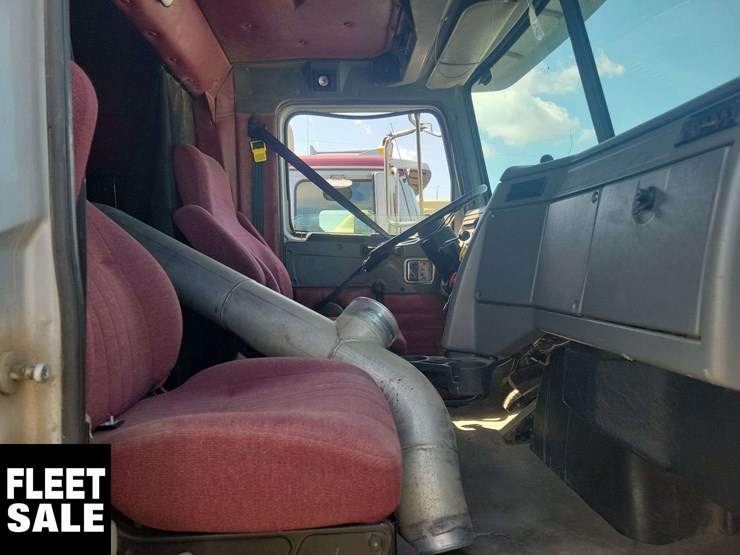 2012-western-star-4900-image-18