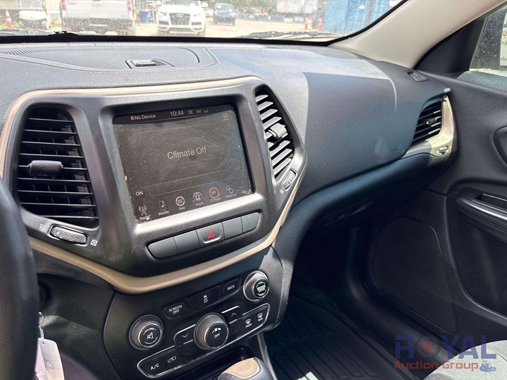 2014-jeep-cherokee-image-13