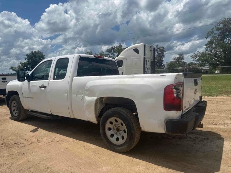 2008-chevrolet-silverado-image-8