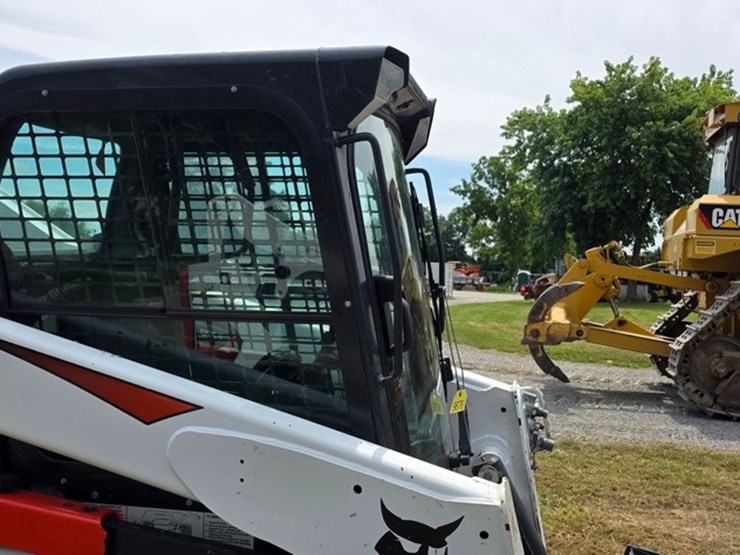 2020-bobcat-s850-image-10