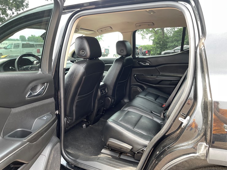 2017-gmc-acadia-image-69