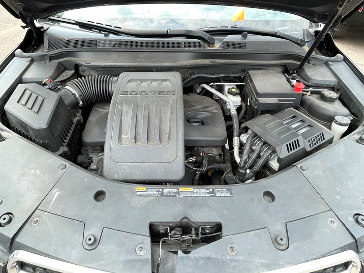2013-chevrolet-equinox-lt-image-43