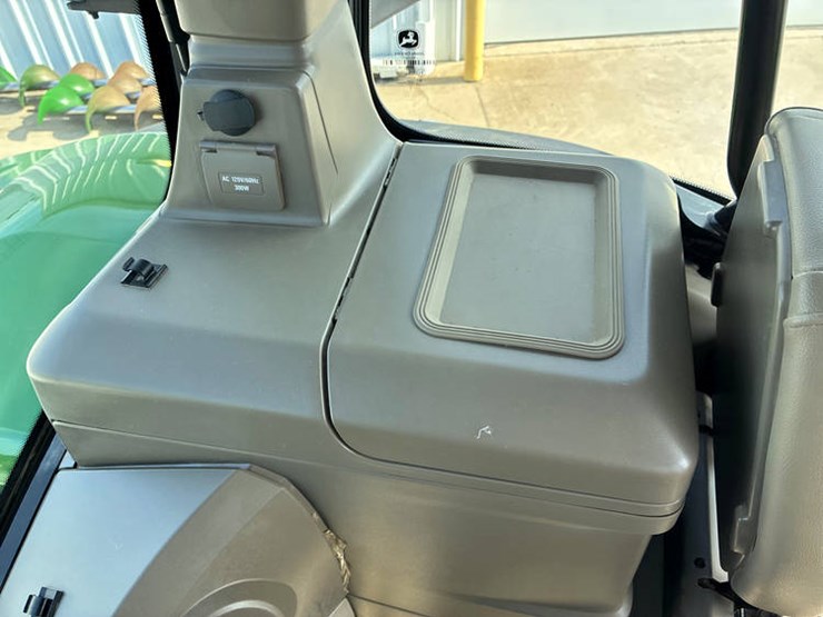 2022-john-deere-8r-310-image-87