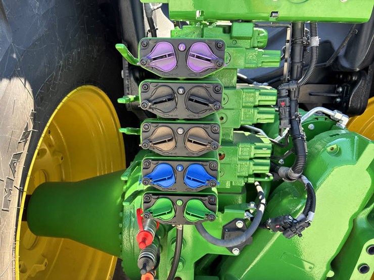 2023-john-deere-9r-440-image-36