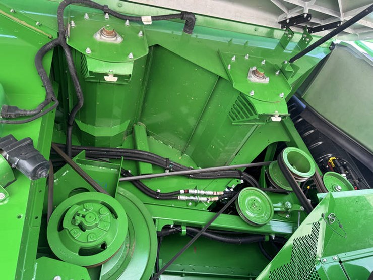 2022-john-deere-s780-image-34