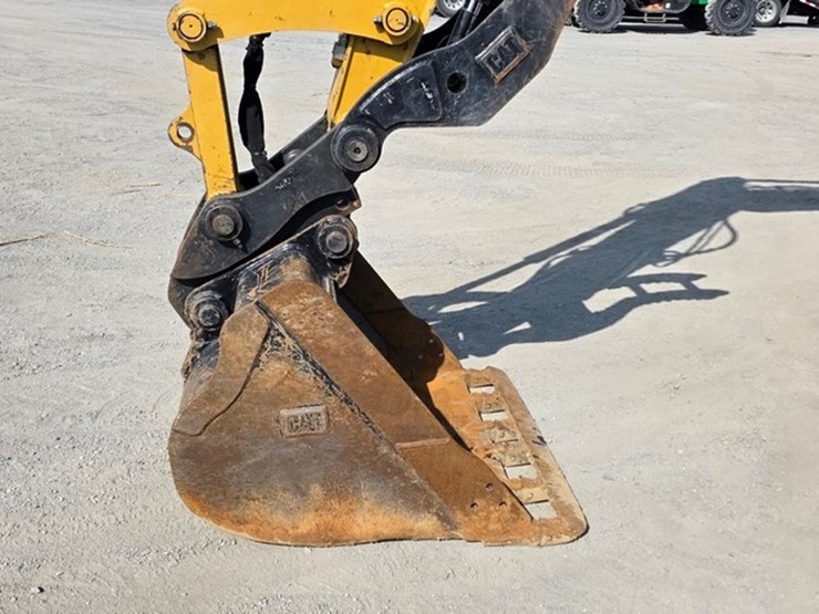 2023-caterpillar-310-image-8