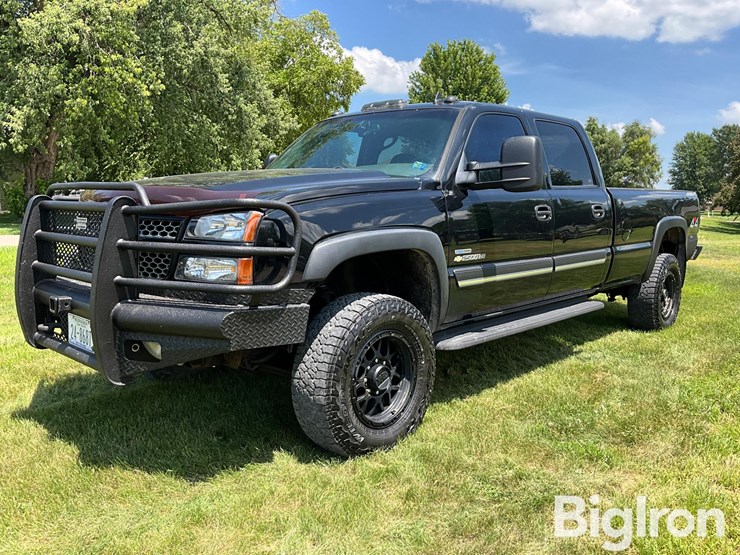 2006-chevrolet-silverado-2500-image-1