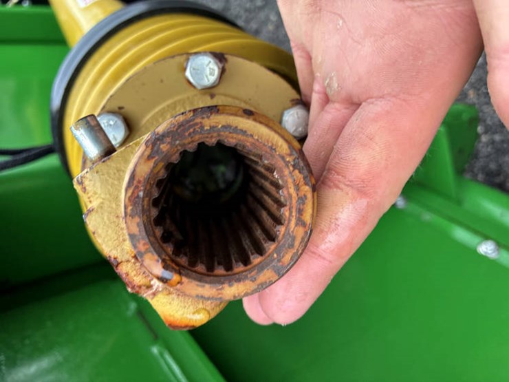 2013-john-deere-635f-image-13