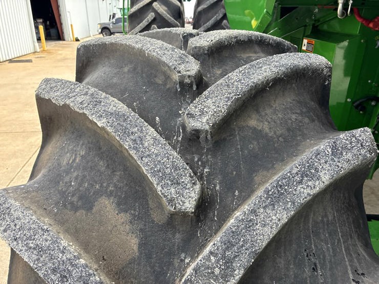 2017-john-deere-s680-image-46