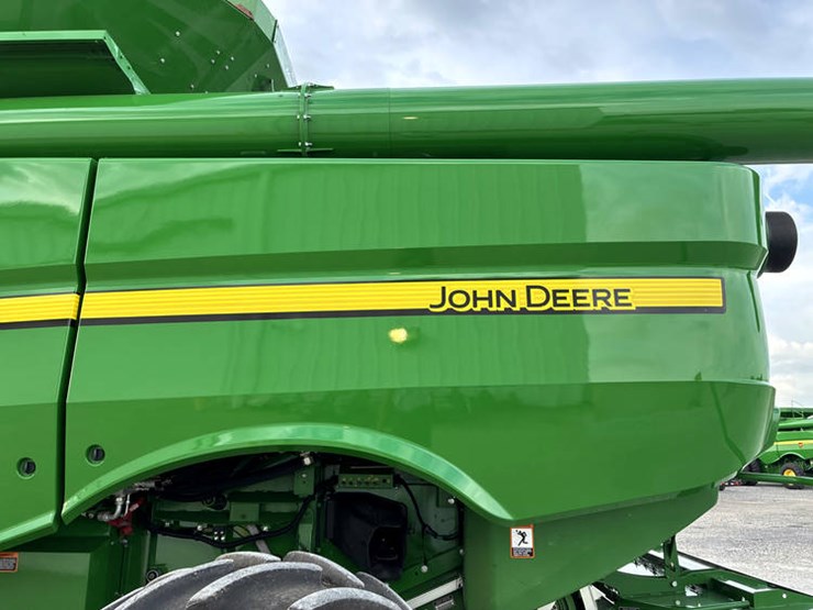 2015-john-deere-s680-image-33
