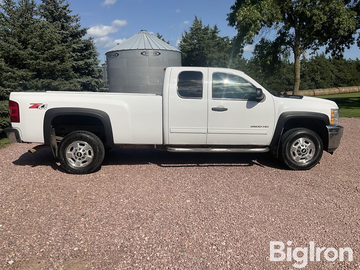 2012-chevrolet-silverado-2500-image-4