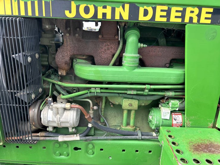1990-john-deere-4455-image-37