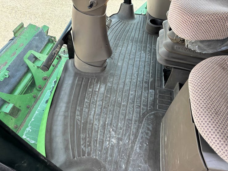 2014-john-deere-s690-image-99