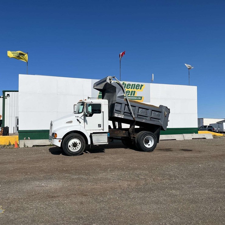 2001 KENWORTH T300