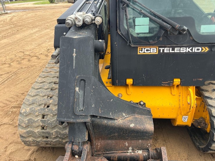 jcb-3ts-8t-image-19