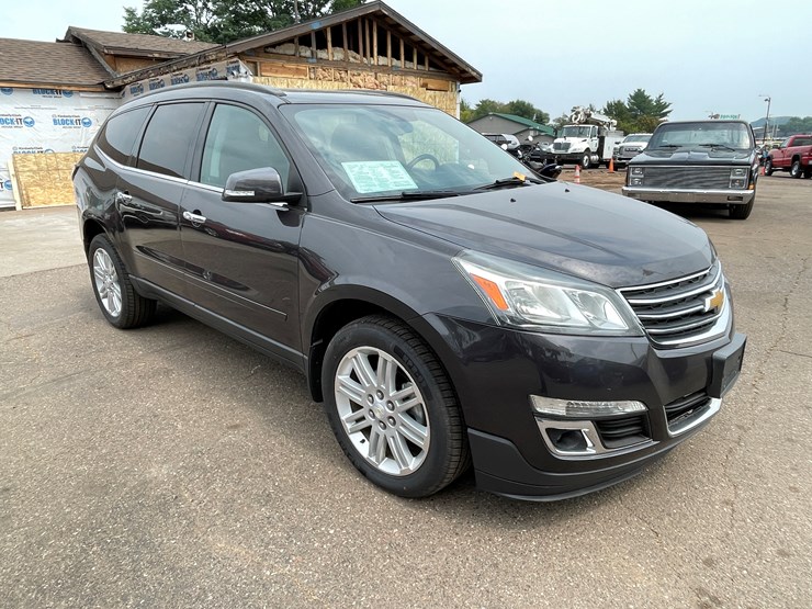 2014-chevrolet-traverse-image-3