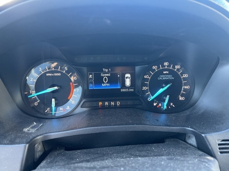 2018-ford-explorer-image-25