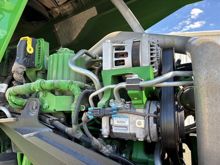 2020-john-deere-8rx-410-image-40