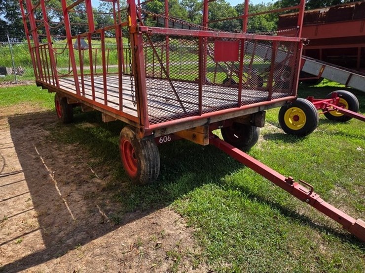 8x18-metal-rack-hay-wagon-image-5