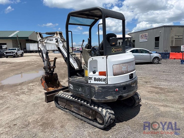 2017-bobcat-e32i-image-4
