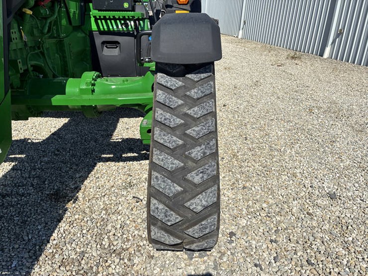 2020-john-deere-8rx-410-image-60