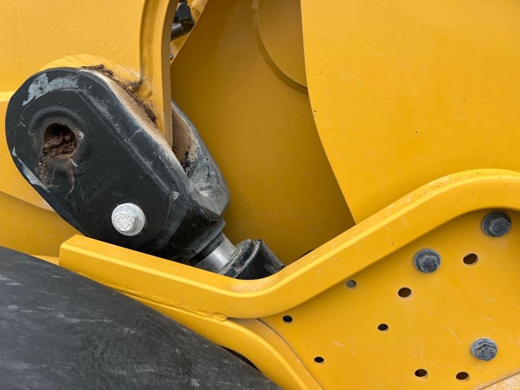 caterpillar-926m-image-13