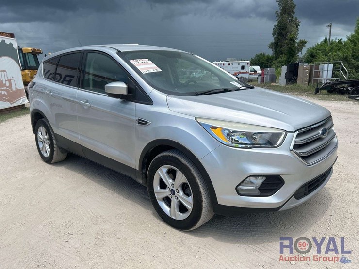 2017-ford-escape-image-2
