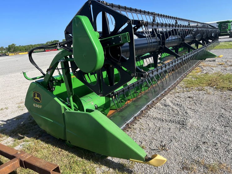 2010-john-deere-630f-image-13