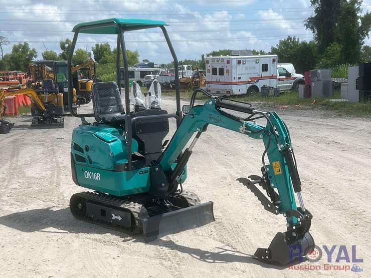 unused-2025-cfg-qk16r-mini-excavator-image-2