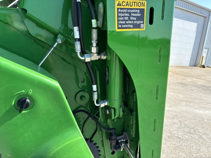 2024-john-deere-s780-image-19
