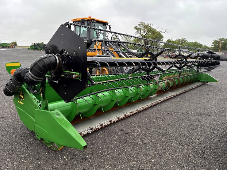 2013-john-deere-635f-image-1
