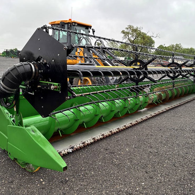 2013 JOHN DEERE 635F