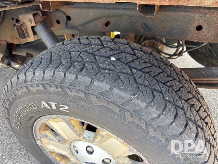 2011-ford-f150-image-40